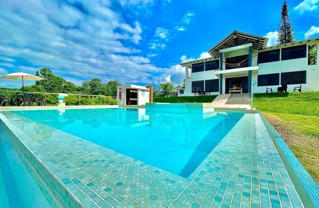 Modern Villa in the Hearth of Colombian Coffee Area