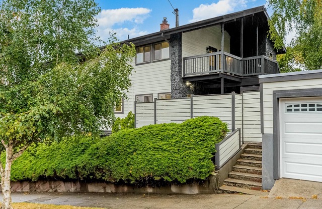 Modern, walkable, dog-friendly home with gorgeous views & EV charger