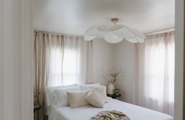 modern x charming fully renovated 1930s farmhouse in the village! 10 min plaza!