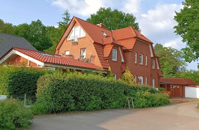 Moderne Ferienwohnung mit Kamin u Garten im EG 100qm Nähe Weser und Golfplatz