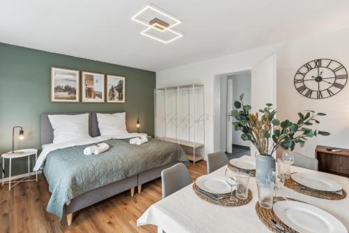 Modernes 6-Betten-Apartment mit Balkon und Parkplatz - zentrale Lage