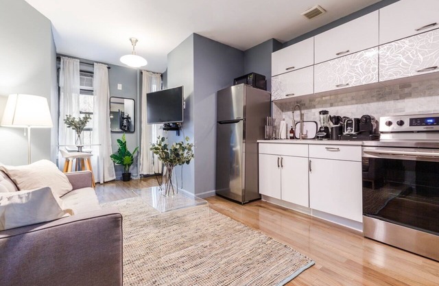 Modest Apartment #351