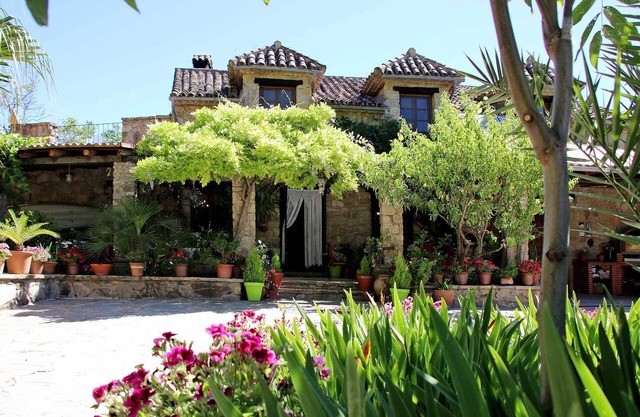 Molino Rodete recently restored with fireplace, swimming pool.