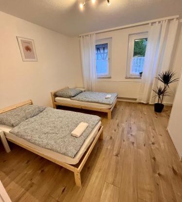 Monteurunterkunft Simmershausen - Parken, Waschen und Wifi inklusive