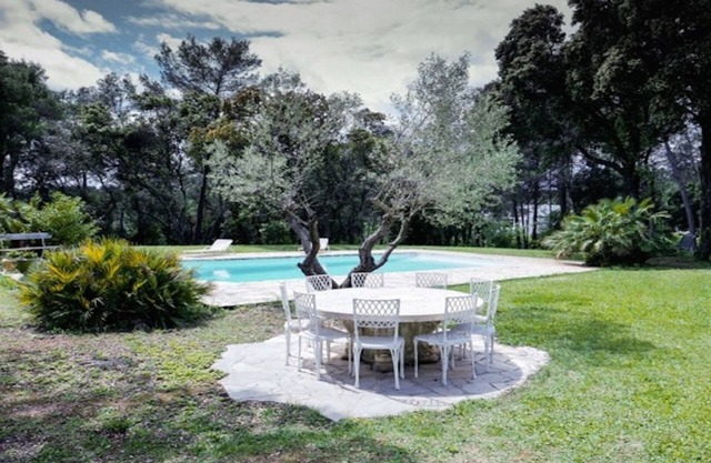 MONTPELLIER Beautiful villa with swimming pool