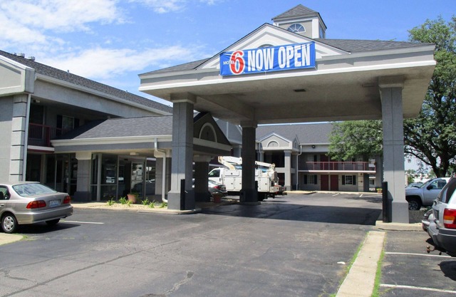 Motel 6 Alsip, IL