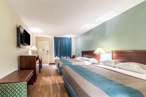 Motel 6-Kenly, NC