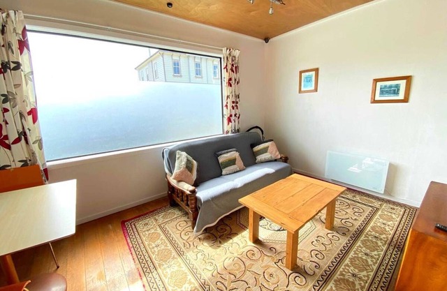 Motel style Unit in the Heart of Collingwood
