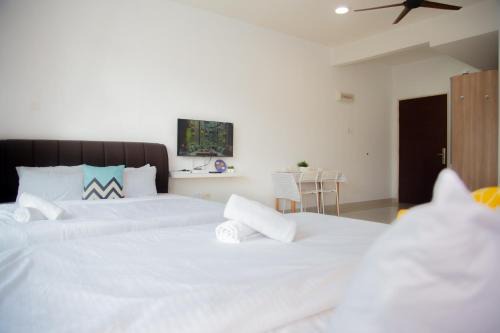 -Mount Austin IKEA, AEON 10mins -Pool View- B215