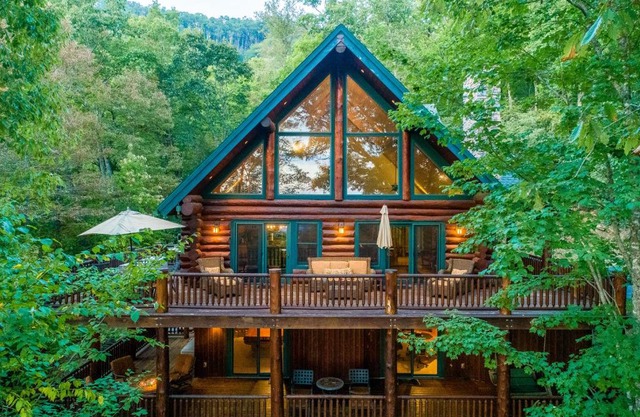 Mountain Heritage Lodge