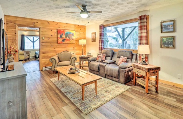 Mountain Retreat Less Than 4 Mi to Downtown Boone!
