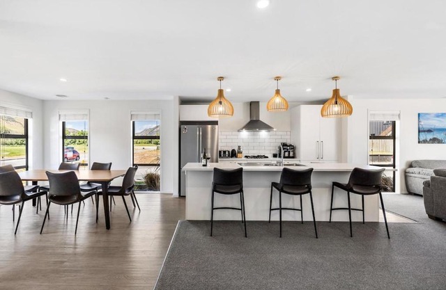Mountain View - 2 Bedroom House