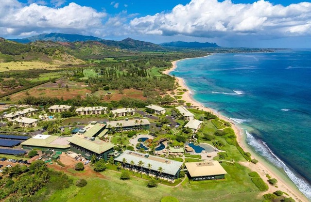 Mountain View, 4 Star Beachfront Resort, Lanai, AC, Pool, Restaurant, Gym, Spa