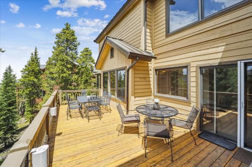 Mountain View Lodge home