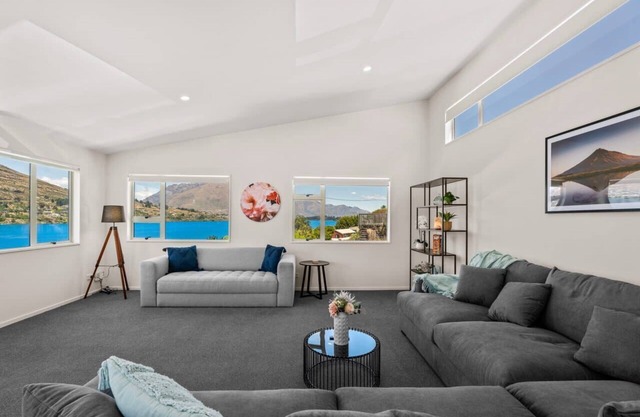 Mountain View Paradise 3 Bedroom House, Lake Views