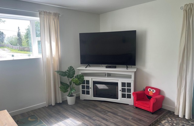 Mountain Views - Luxury Hot Tub - Family Friendly - Pet Friendly