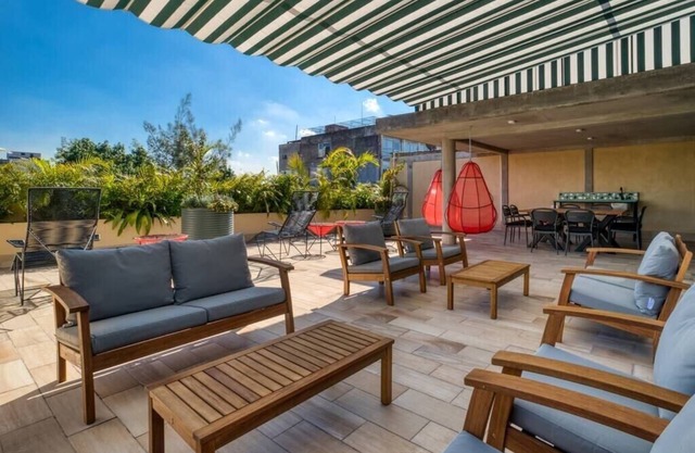 Mr. W | Condesa Top Design | 2Br.