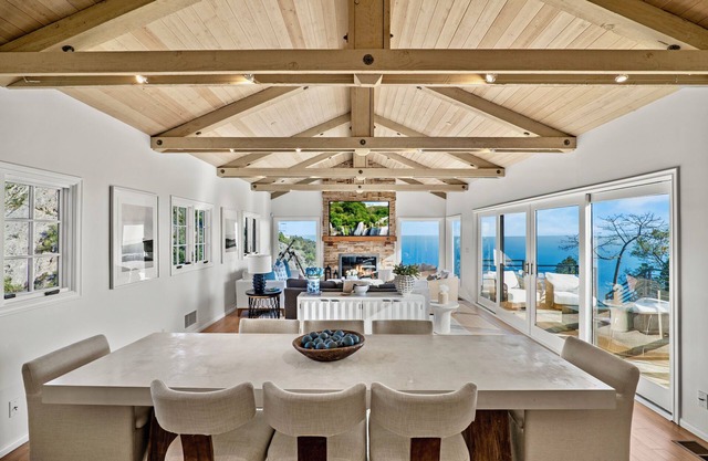Mt Malibu Mansion w/Amazing Ocean Views, Guest House, 2+ Acres, Hot Tub!