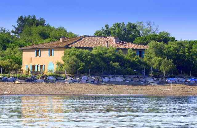 Much loved seaside rental home for 8/10 in stunning unspoilt Tuscany.