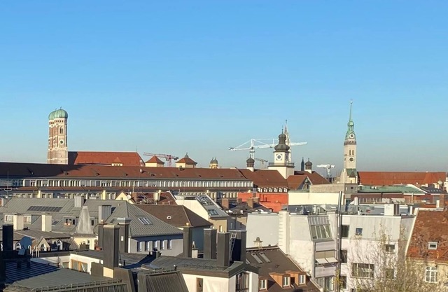 Munich Best Location - Top Floor Apartment - Great Views