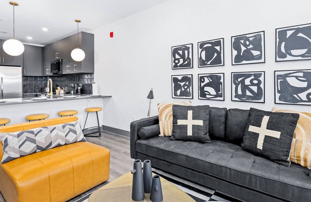Muse | Contemporary 5th-floor condo with fast WiFi, gym & great location