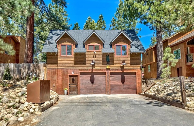 MV30 Lake Tahoe home close to skiing