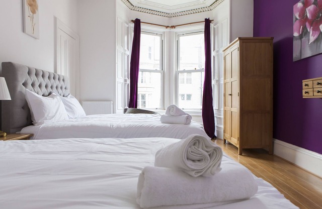 My Meadows, City Centre Apartment, Sunny&spacious