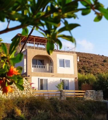 MyParadise-Farm Villa in the centre of South Crete