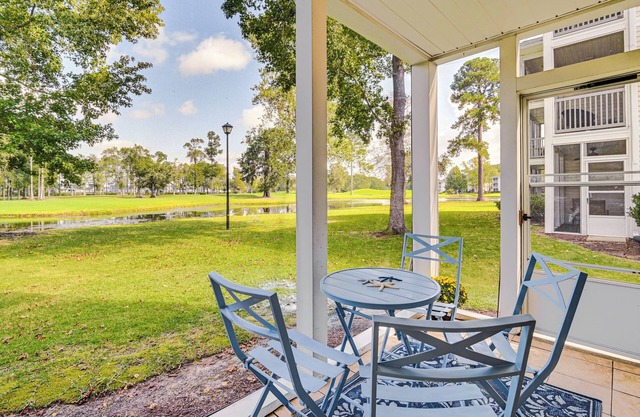 Myrtle Beach Condo w/Pool Access: 5 Mi to Ocean