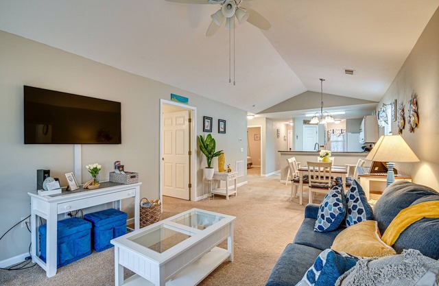 Myrtle Beach Golf Course Condo w/Pool Access!