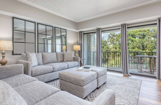 MyStay at 307 Forest Beach Villas 2nd Row Pool Balcony