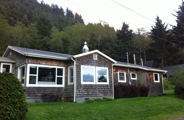 N. Oregon Falcon Cove Beach House