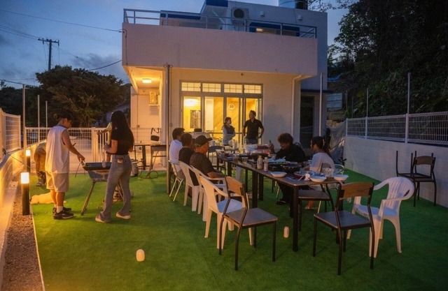 Nakijin/Max 18 people/1 min. walk to the sea] Kaiyo, a playful inn where you can stay with your dog [Max 18 people