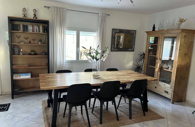 NAMASTÉ: 2 Bedroom House, Sleeps 6, Private Pool Between Alès and Uzès