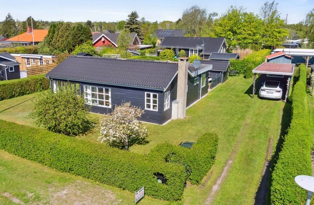 "Nantje" - 300m from the sea by Interhome