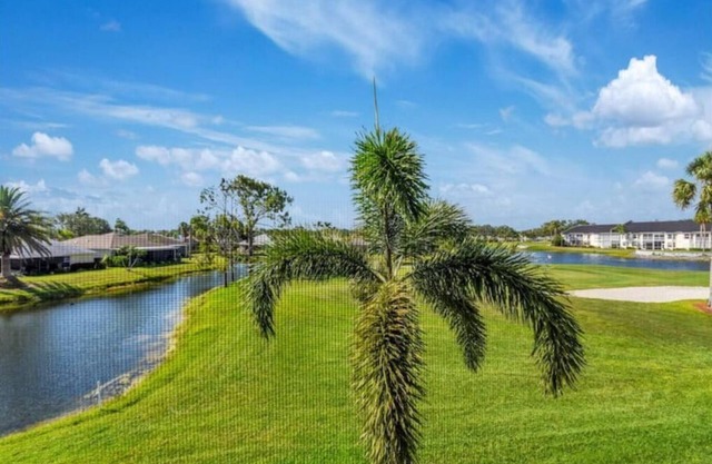 Naples area w/GOLF included W/LOCATION, LOCATION, LOCATION