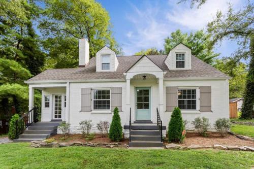 Nashville's Cumberland Cottage With Hot Tub