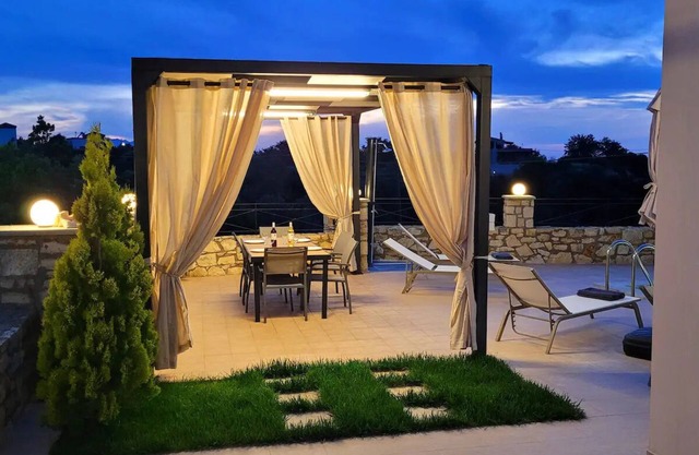 Natural view villa with private pool