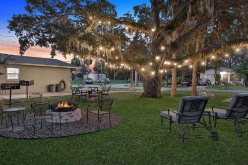 Nature Coast Getaway #2 - Comfy 2 Bedroom
