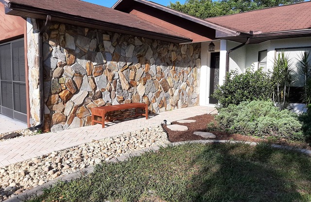 NATURE COAST RETREAT ENTIRE HOME WITH PRIVATE POOL