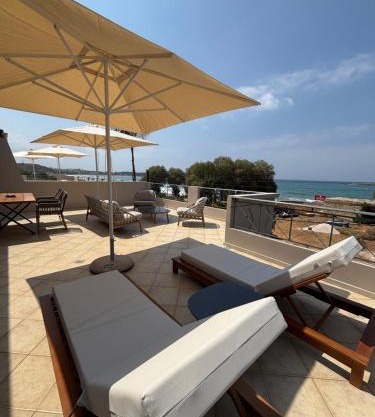 Nea Chora seaside suites