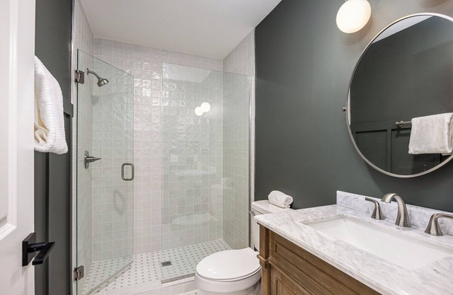 Near 12 South & Centennial Park | The Nomad #5