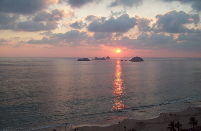 near beach, full amenities, friendly staff