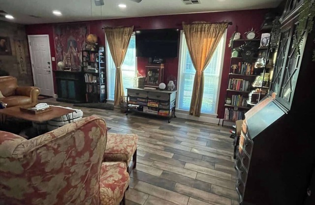 Near LSU Health district 3BR 2BA House, quiet area