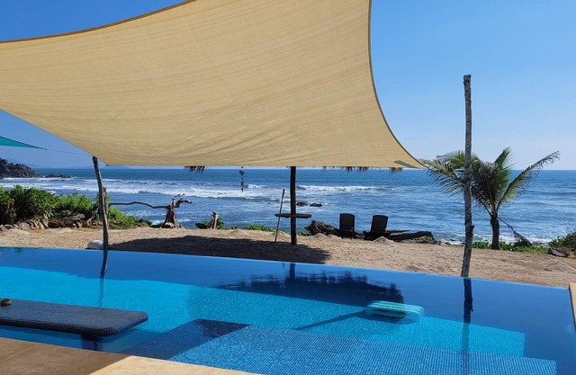 NEW ! 2-bedroom Villa Cilito Lindo with WiFi, AC in Beautiful Troncones
