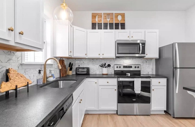 NEW 3BR House near VCU Downtownnn