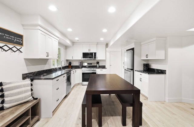 NEW 4 BD near Lagoon & HAFB: Ideal for families near the Ogden-Salt Lake Area
