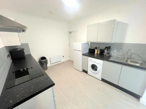 NEW 5-bedroom house in Croydon South London