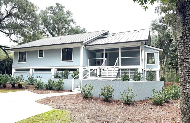 NEW - 6 Bedroom Luxury Home w/Private Pool in Hilton Head Island - Pets Welcome!