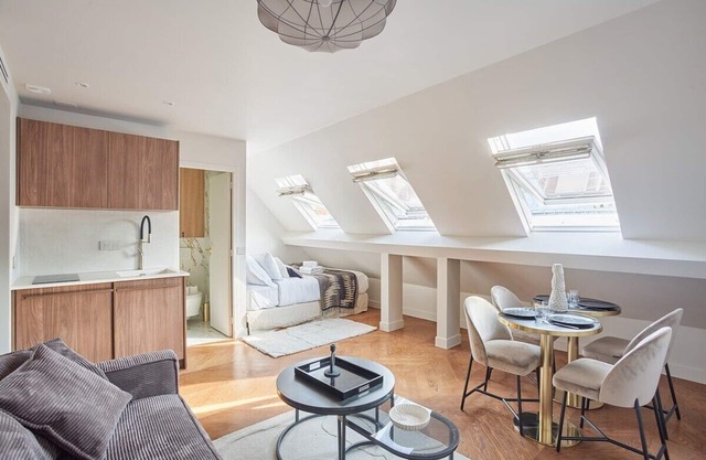 New apartment Center of Paris/Le Marais